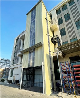 陶瓷行業(yè)室外升降平臺